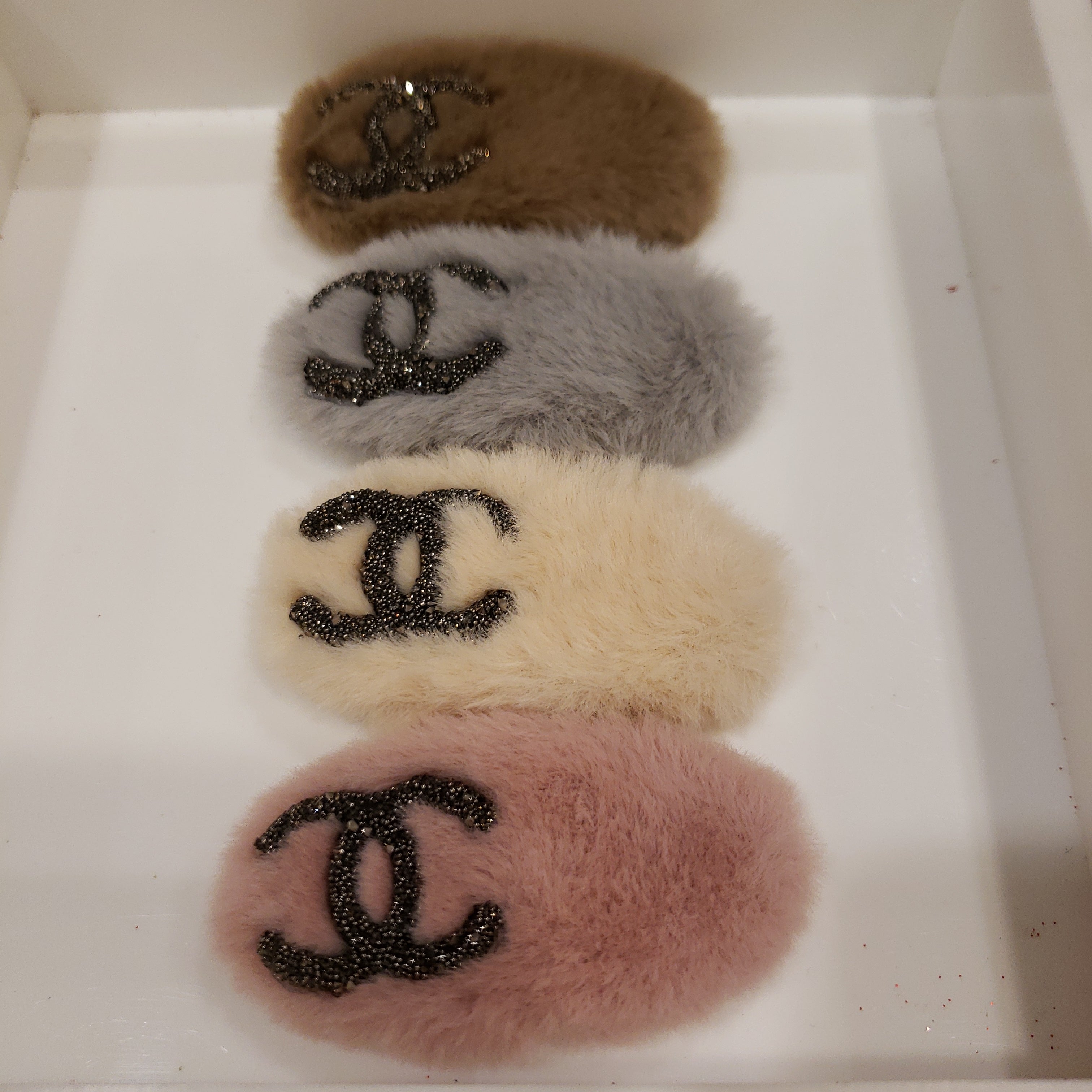 Mink Clip